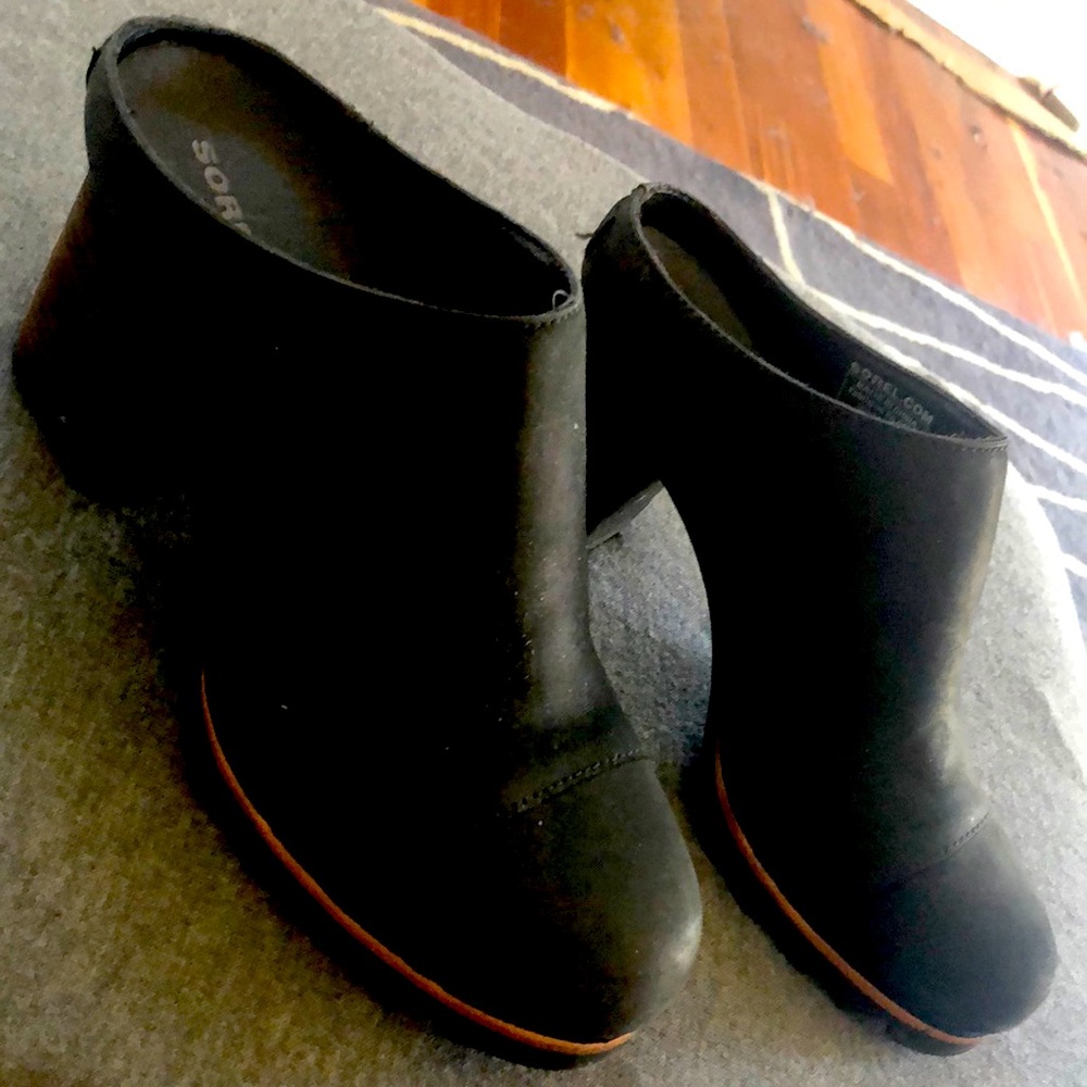 NWOT SOREL Addington Clogs Sz. 7